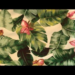 Palm leaf table cloth